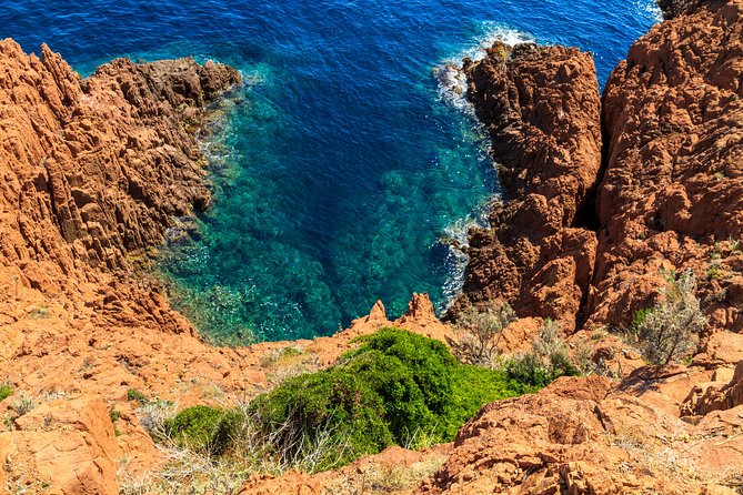 Cruise to Corniche Dor From Cannes - Language and Accessibility Information