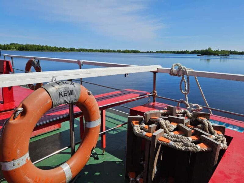 Cruise to Old Kemi with Guided Walking Tour - Picnic and Campfire Experience