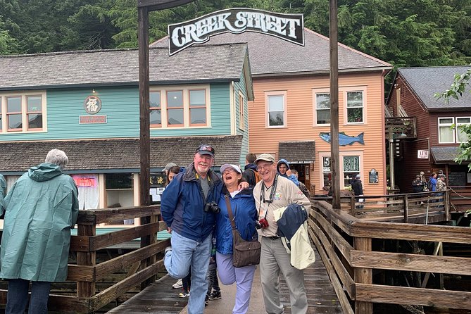 Cruisin and Boozin - 90 Minute Historical Walking Tour of Sites and Bars - Fascinating Stories and Events