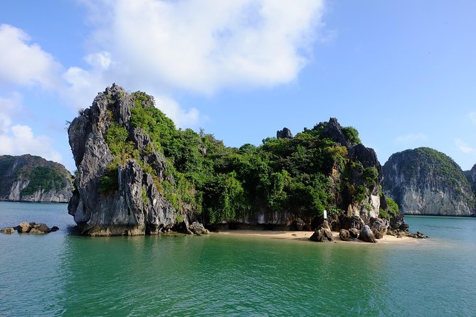 Cruising & Kayaking in Lan Ha Bay - Halong Bay - Cat Ba Island - Traveler Photos and Perspectives