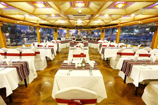 Cruising With Dinner and Live Shows at Dubai Creek - Meeting and Logistics