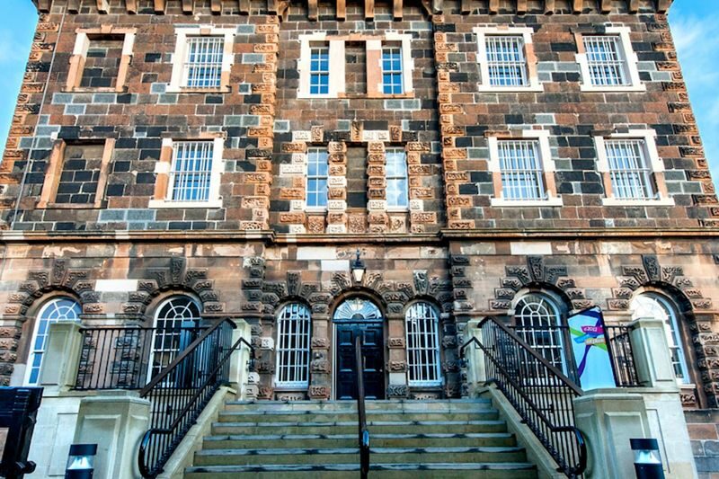 Crumlin Road Gaol Trip in Belfast - Who should make room for Crumlin Road Gaol?