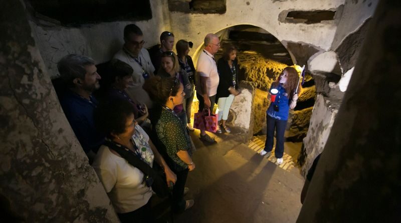 Crypts and Catacombs Tour in Rome - Start at Piazza Barberini, then travel below Rome
