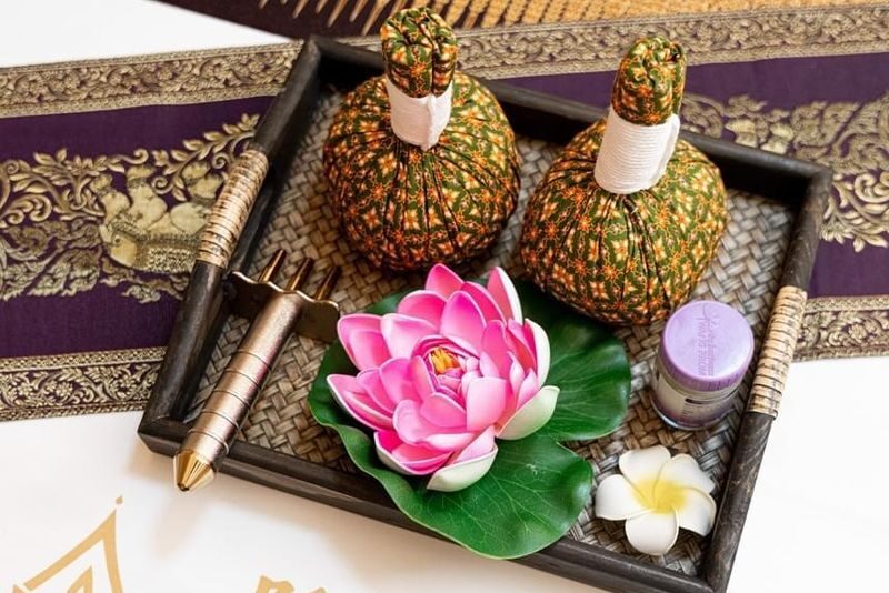 CS Amazing Thai Spa & Massage | SPA & Thai Massage Experience | Thai Massage | Aroma Massage | Spa | Shum Shui Po - Traditional massage or aroma oil?