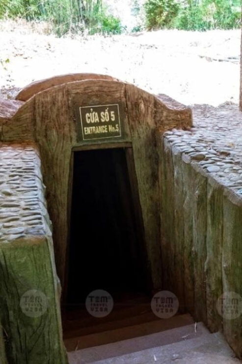 Cu Chi Tunnels and Cao Dai Temple - Good To Know
