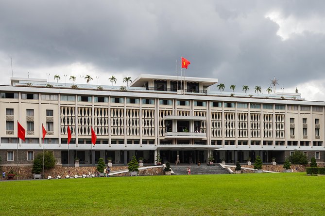 Cu Chi Tunnels and Ho Chi Minh City Private Full-Day Tour - Tour Highlights