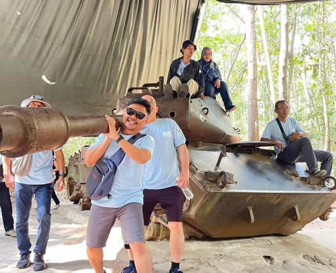 Cu Chi Tunnels and Saigon City Tour - Cu Chi Tunnels Experience