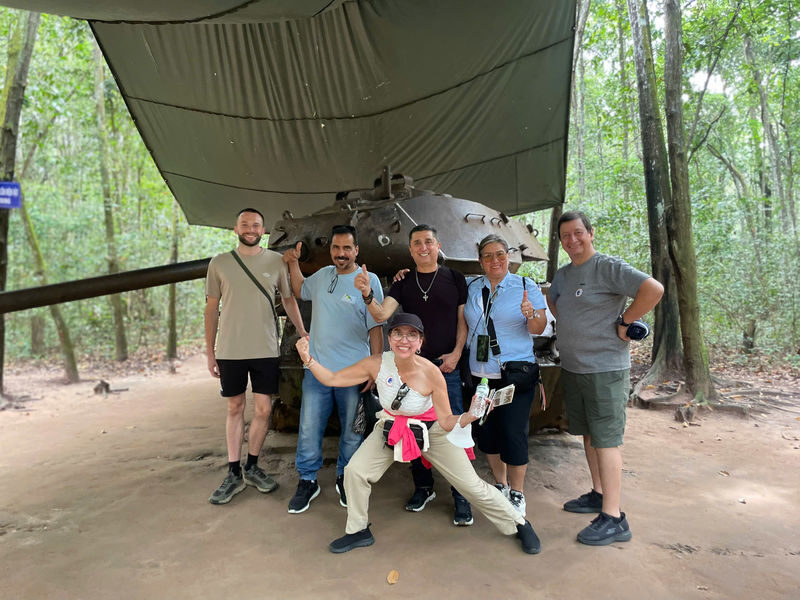 Cu Chi Tunnels, Cao Dai Temple & Ba Den Mountain Full Day From HCMC - Cao Dai Holy See: a faith with its own visual language