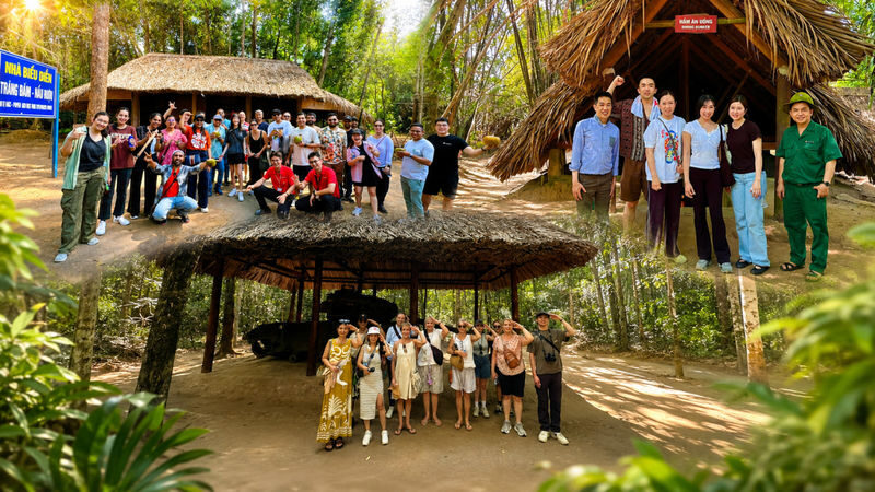 Cu Chi Tunnels Half Day Tour - Crawling through the low passages