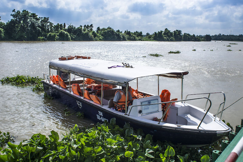 Cu Chi Tunnels Premium Speedboat Tour - Breakfast, fruit, and river views