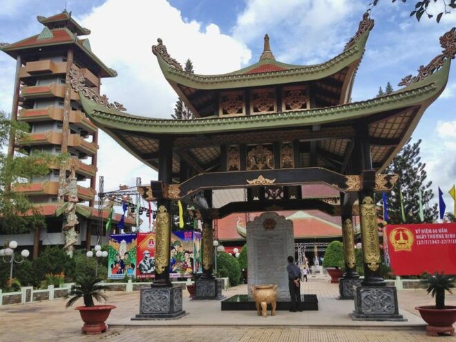 Cu Chi Tunnels & Saigon City Tour - Saigon City Highlights