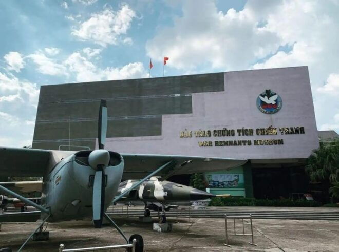 Cu Chi Tunnels & Saigon City Tour - Market and Cultural Experience