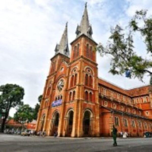 Cu Chi Tunnels & Saigon City Tour - Local Cuisine to Try