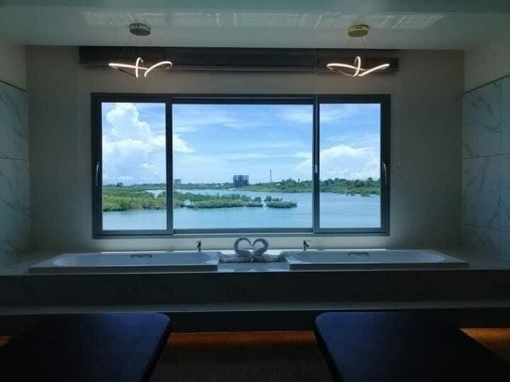 Cube Nine Spa with Roundtrip Transfer from Mactan | Cebu - Who will get the most from it