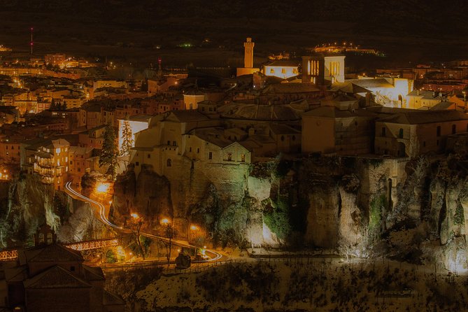 Cuenca Nighttime Group Sightseeing Tour in Historical Center - Reviews and Ratings