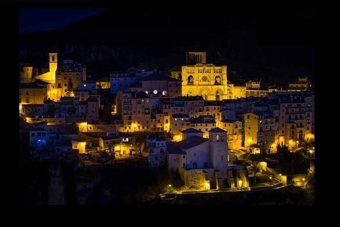 Cuenca Nighttime Group Sightseeing Tour in Historical Center - Cancellation Policy
