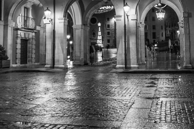 Cuenca Nighttime Group Sightseeing Tour in Historical Center - Common Questions
