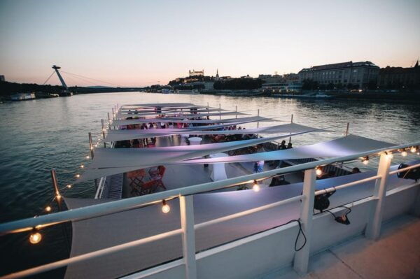 Culinary Cruise From Bratislava to Vienna - Scenic Cruising