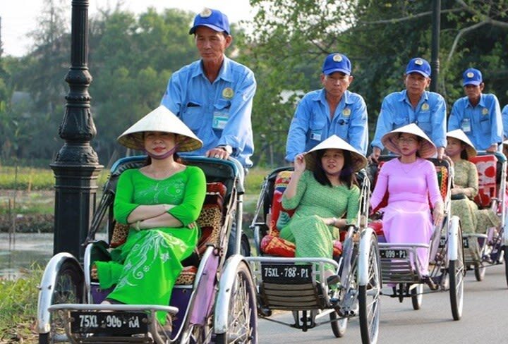 Culinary Night Cyclo Tour in Hue - Hue’s small cakes set the tone