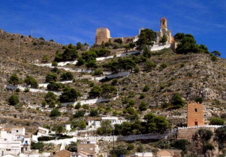 Cullera: History, Beach, and the Boat Trip to the Albufera - Culleras Old Town Exploration