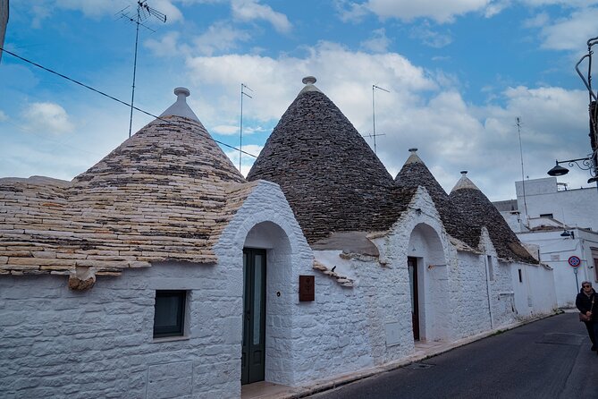 Cultural and Gastronomic Tour in Alberobello - Directions and Logistics