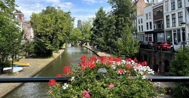 Cultural and Historical Audio Guided Walking Tour of Utrecht - Pricing and Reservation Options
