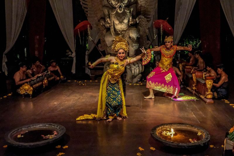 Cultural Dining Experience & Cocktail Class at Hotel Tugu Canggu - Balinese dance in the Bale Agung