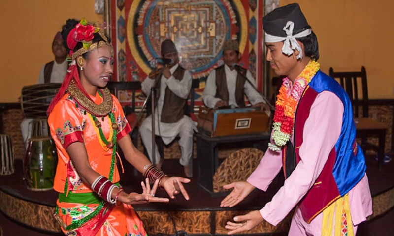 Cultural Dinner Show - A dinner show, not a grand production