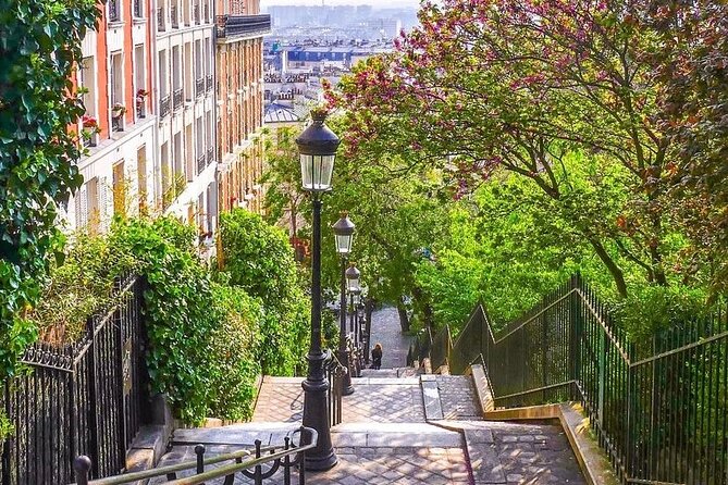 Cultural Escape Game on Montmartre - Activity Overview