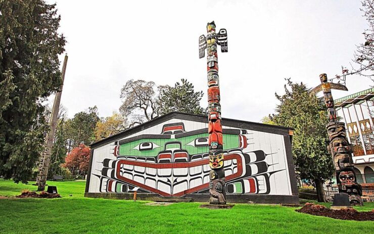 Cultural & Historical Victoria Walking Tour - Experience Highlights