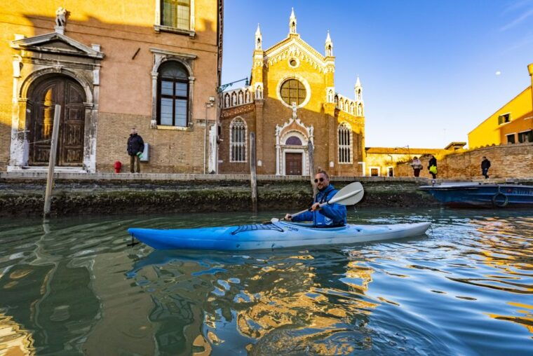 Cultural Kayak Tour: Discovering the City's Canals - Important Information and Recommendations