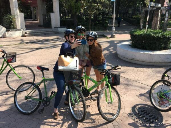 Cultural Ride: Historic Center & Highlights of Mexico City - Iconic Landmarks and Cultural Collision