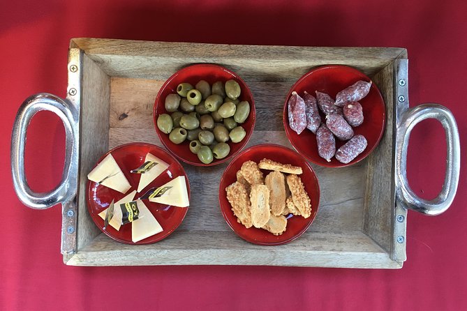 Cultural Tour in French With Aperitif on a Historic Boat. - French Cultural Landmarks