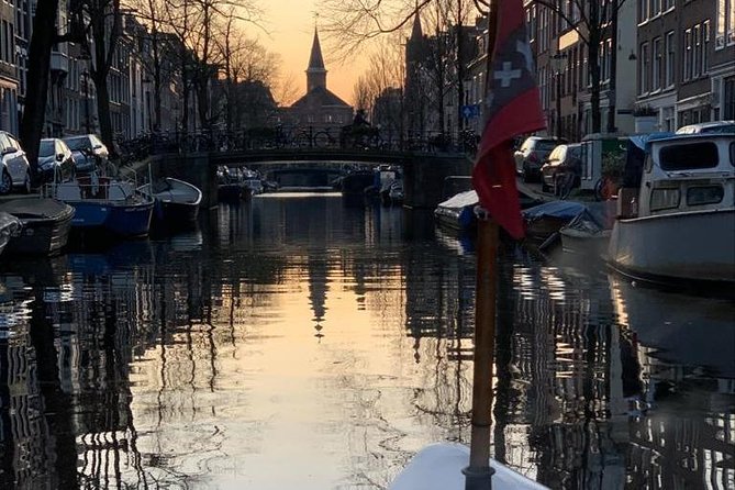 Cultural Tour in French With Aperitif on a Historic Boat. - Captivating Narration in French