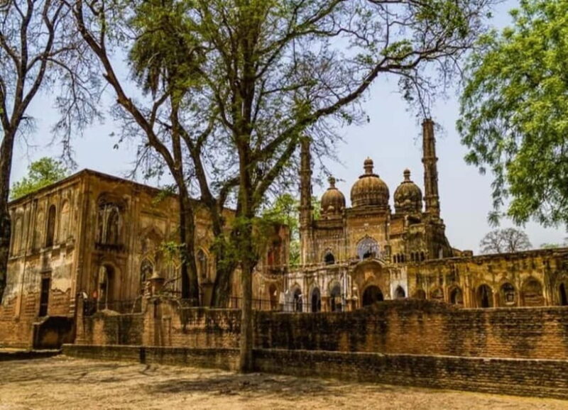 Cultural Walking Tour of Lucknow with Local Snacks - Who Should Consider This Tour?