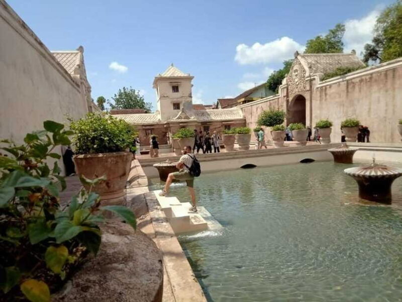 Culture Tour of Sultan palace,Water castle,Ijo Temple sunset - Who Should Consider This Tour