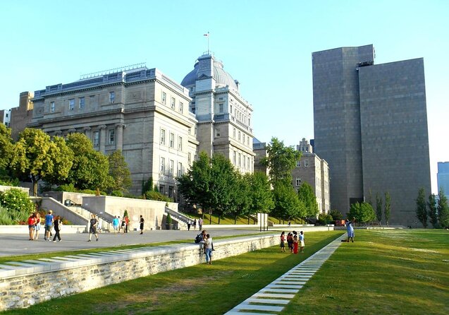 Culture Tsunami Outdoor Escape Game in Montreal Old Town - Whats Included in the Escape Game Package
