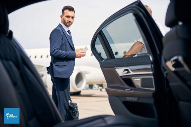 CUN Airport One-Way/Round-Trip Transfers to Playa Del Carmen - Pickup and Waiting