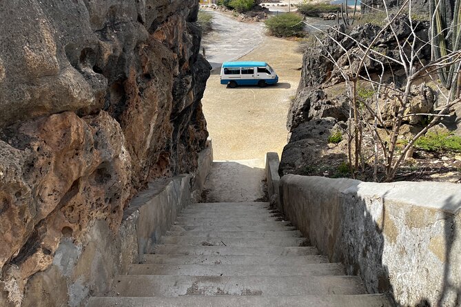 Curacao: Small Group Bus Sightseeing Tour & Snorkling Trip - Tour Itinerary