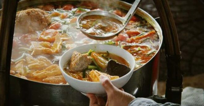 Curious About Vietnam: Food and Train Street - Exploring Train Street