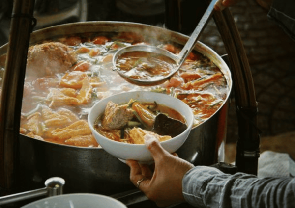 Curious About Vietnam: Food and Train Street - Tips for a Great Experience