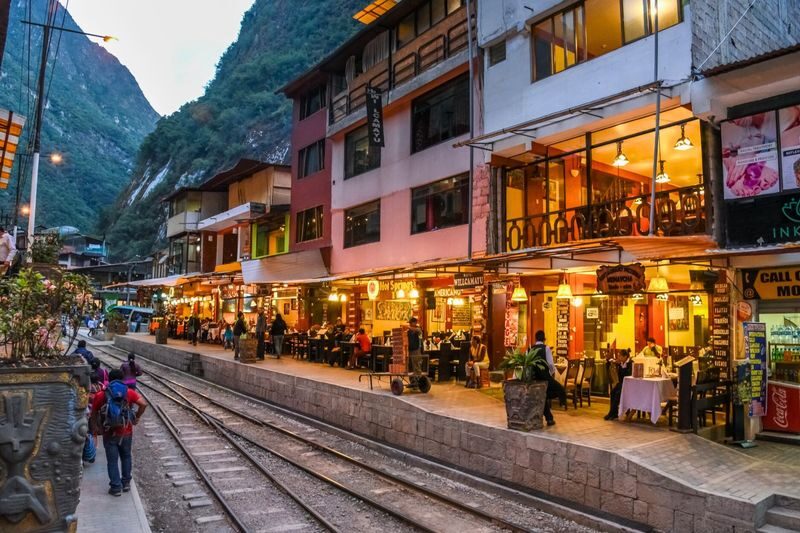 Cusco a Machu Picchu Overland - Cultural 2-Day Tour - Day two: choose the bus or the uphill walk