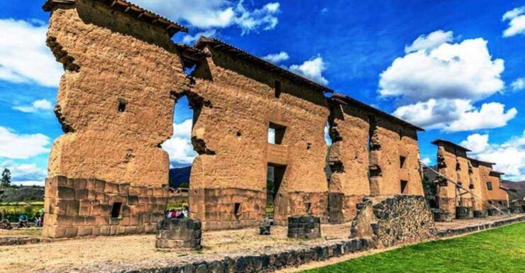 Cusco: Puno Bus Transfer With Buffet Lunch - Sightseeing Highlights