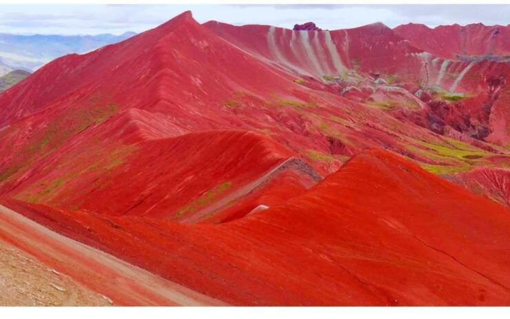 Cusco: Rainbow Mountain and Red Valley Trip With 2 Meals - Trip Duration and Language Options