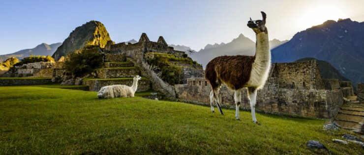 Cusco: Sacred Valley and Machu Picchu Tour 2-Day Tour - Experience Highlights