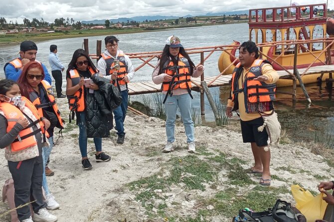 Cusco to Machu Picchu 4-Day Classic Inca Trail Trek With Entry - Admiring Peruvian Scenery