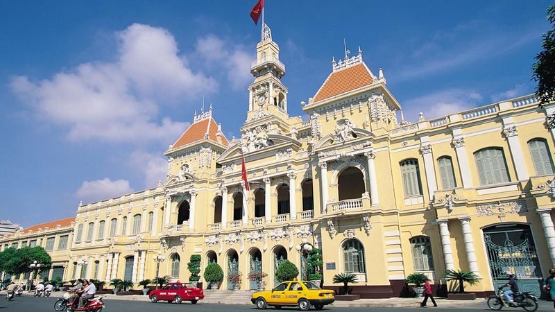 Custom Private Tour: Ho Chi Minh City Highlights (4 Hours) with Vietnamese/Chinese/English-Speaking Driver - Who will get the most from this tour?