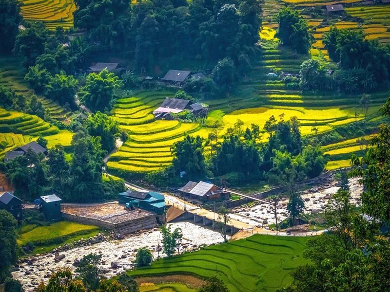 Custom Private Tour: Sapa Day Tour with English Speaking Driver - Food stops and useful local suggestions