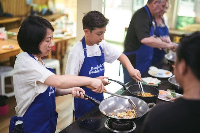 Customizable Thai Cooking Class with Onnuch Market in Bangkok - Good To Know