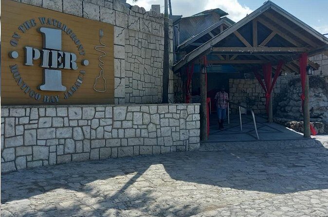 Customize Night life in montego Bay - FAQ